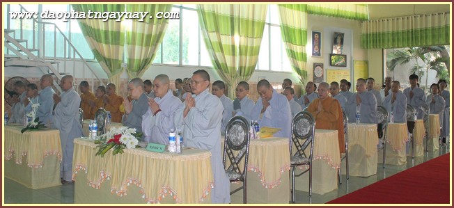 BÌNH DƯƠNG:     Lễ Tổng Kết Công Tác Phật Sự  Phân Ban Đặc Trách Ni Giới &amp; Ban Từ Thiện