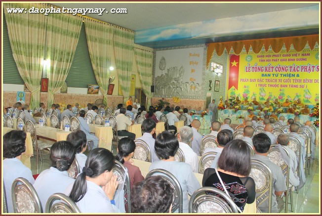 BÌNH DƯƠNG:     Lễ Tổng Kết Công Tác Phật Sự  Phân Ban Đặc Trách Ni Giới &amp; Ban Từ Thiện