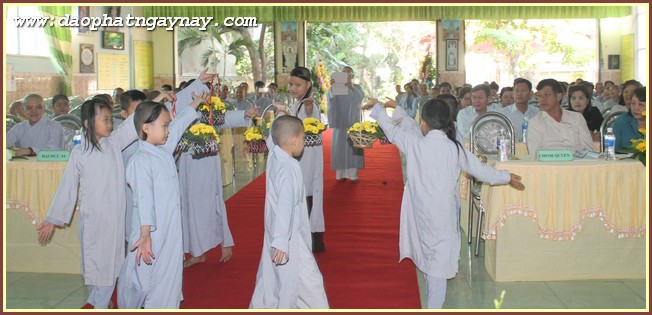 BÌNH DƯƠNG:     Lễ Tổng Kết Công Tác Phật Sự  Phân Ban Đặc Trách Ni Giới &amp; Ban Từ Thiện