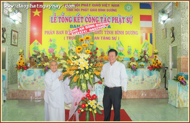 BÌNH DƯƠNG:     Lễ Tổng Kết Công Tác Phật Sự  Phân Ban Đặc Trách Ni Giới &amp; Ban Từ Thiện