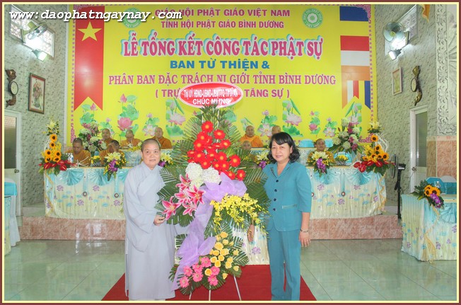 BÌNH DƯƠNG:     Lễ Tổng Kết Công Tác Phật Sự  Phân Ban Đặc Trách Ni Giới &amp; Ban Từ Thiện