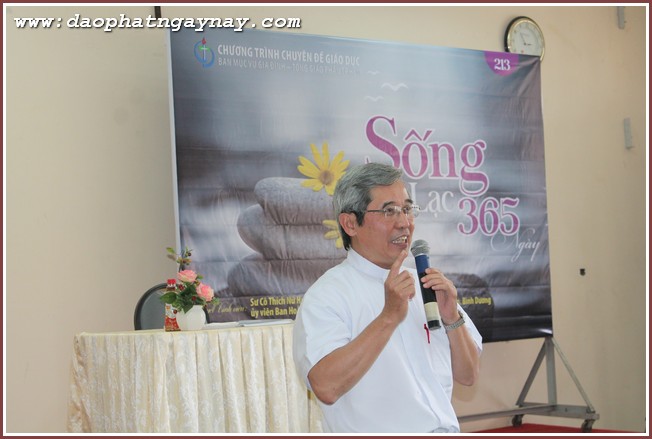 SC. Thích Nữ Hương Nhũ thuyết giảng tại nhà thờ Kitô giáo