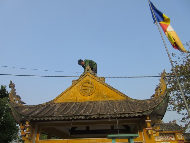 Thái Bình:  Đêm hoa đăng vía Phật thành đạo tại chùa Văn Môn