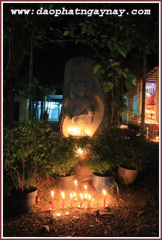 Đồng Nai: Lung linh lễ hội Cúng đèn tại thiền viện Phước Sơn