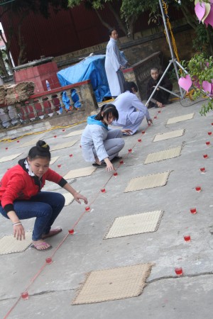 Thái Bình:  Đêm hoa đăng vía Phật thành đạo tại chùa Văn Môn