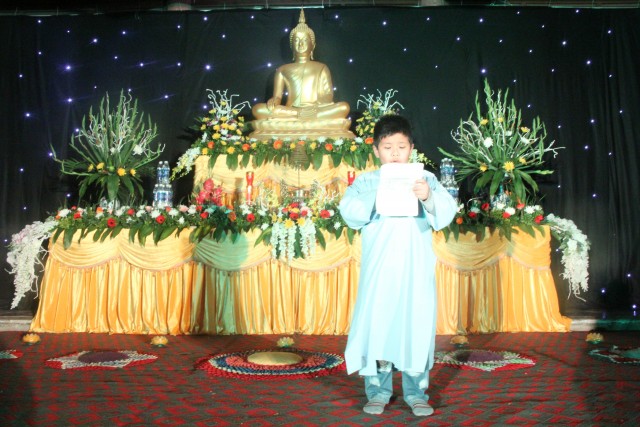 Thái Bình:  Đêm hoa đăng vía Phật thành đạo tại chùa Văn Môn
