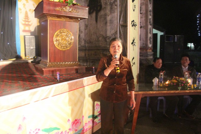 Thái Bình:  Đêm hoa đăng vía Phật thành đạo tại chùa Văn Môn