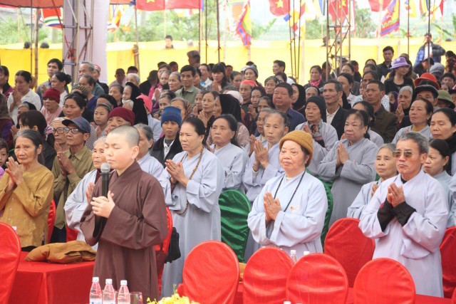 Thái Bình:  Chùm ảnh Đại lễ cầu an, cầu siêu tại đền thờ Tổ họ Trần Việt Nam