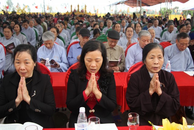 Thái Bình:  Chùm ảnh Đại lễ cầu an, cầu siêu tại đền thờ Tổ họ Trần Việt Nam