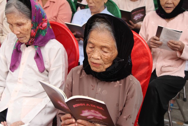 Thái Bình:  Chùm ảnh Đại lễ cầu an, cầu siêu tại đền thờ Tổ họ Trần Việt Nam