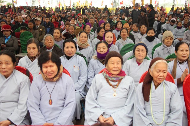 Thái Bình:  Chùm ảnh Đại lễ cầu an, cầu siêu tại đền thờ Tổ họ Trần Việt Nam