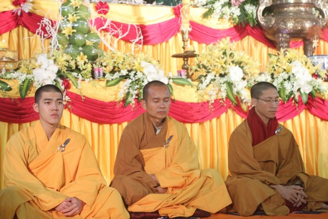 Thái Bình:  Đêm hoa đăng Đại lễ cầu an, cầu siêu tại đền thờ Tổ họ Trần Việt Nam
