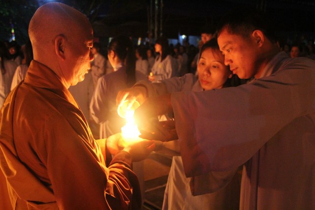 Thái Bình:  Đêm hoa đăng Đại lễ cầu an, cầu siêu tại đền thờ Tổ họ Trần Việt Nam