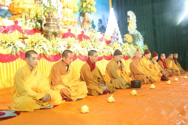 Thái Bình:  Đêm hoa đăng Đại lễ cầu an, cầu siêu tại đền thờ Tổ họ Trần Việt Nam
