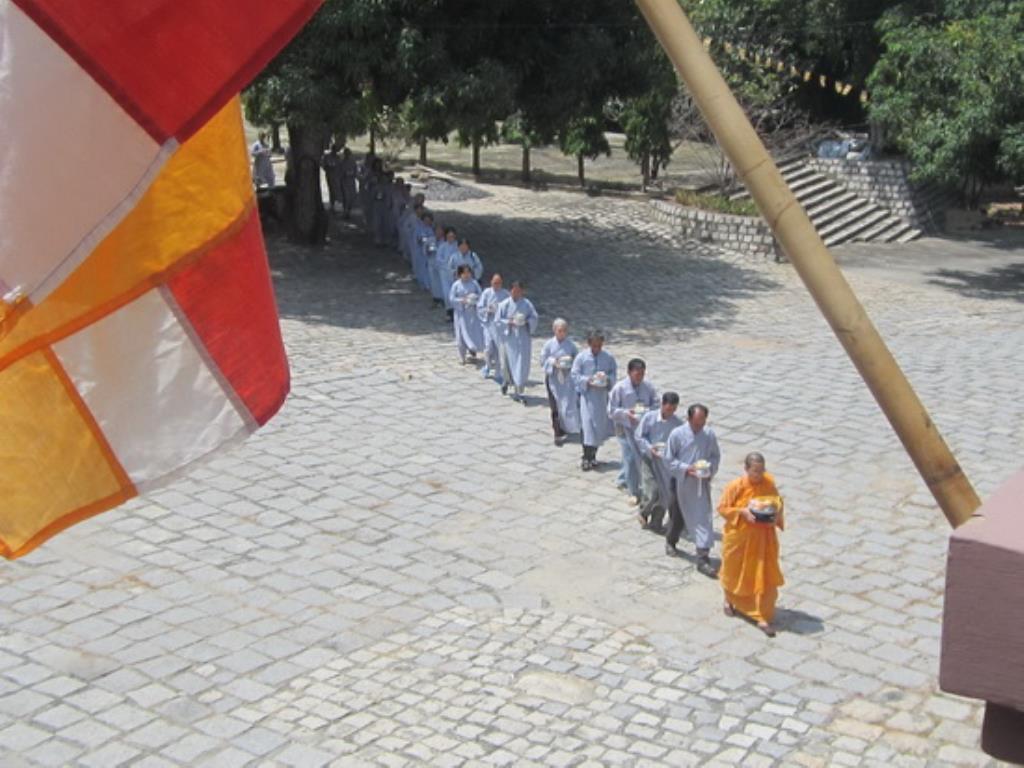 Tịnh xá Ngọc Sơn tổ chức khóa tu Bát quan trai lần 1 năm 2015