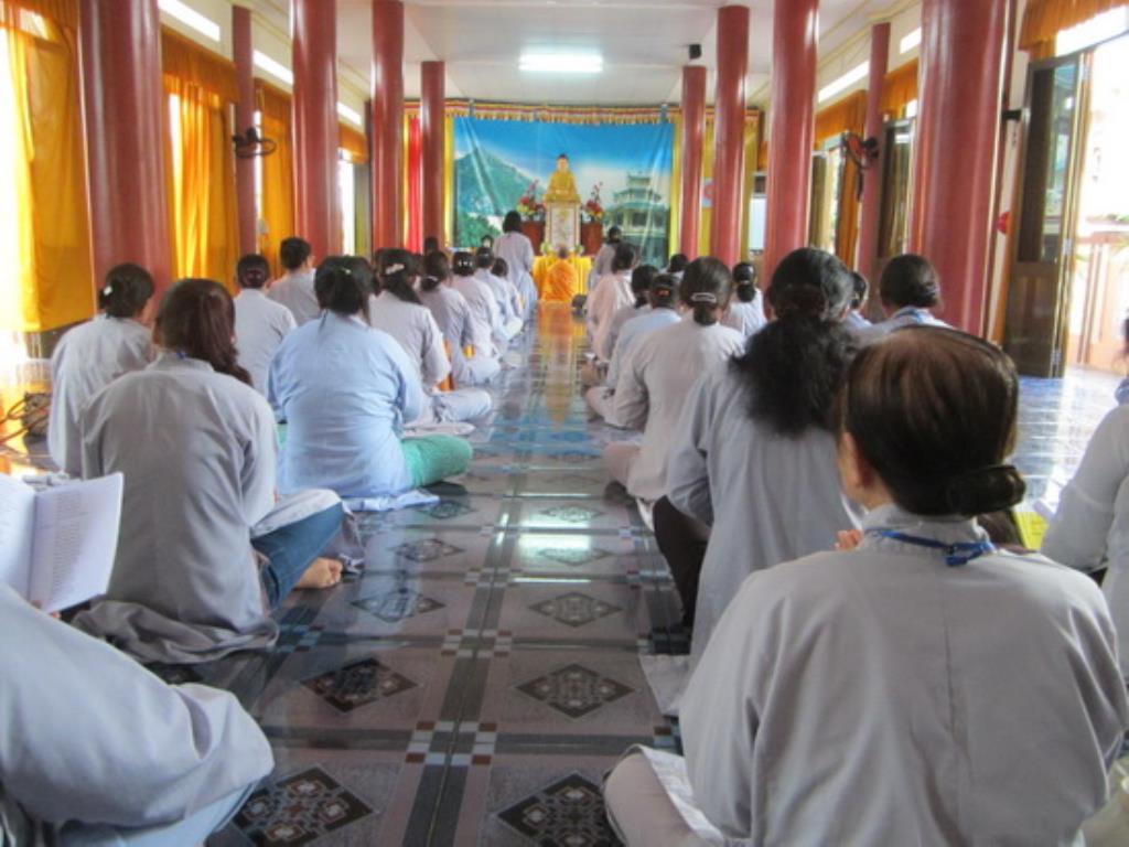 Tịnh xá Ngọc Sơn tổ chức khóa tu Bát quan trai lần 1 năm 2015
