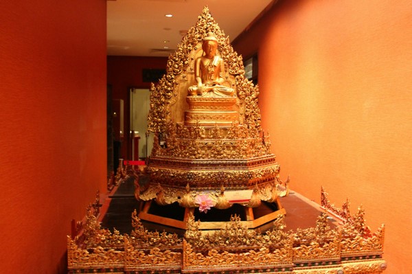 Singapore: Di tích Phật Nha Tự (Xá lợi Răng Phật)