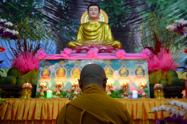 Chùm ảnh: Trang nghiêm lễ đón giao thừa Ất Mùi 2015 tại Chùa Giác Ngộ
