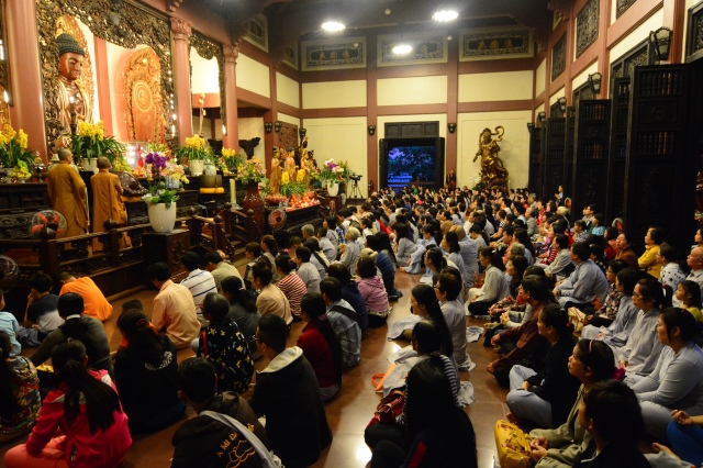 Chùa Giác Ngộ: Hơn 1000 Phật tử hành hương thập tự đầu năm Ất Mùi