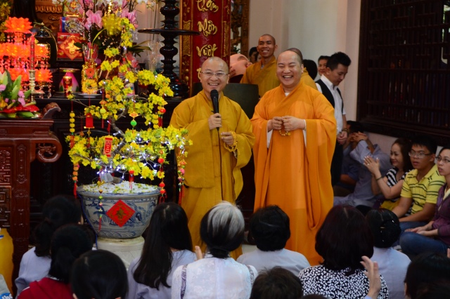 Chùa Giác Ngộ: Hơn 1000 Phật tử hành hương thập tự đầu năm Ất Mùi