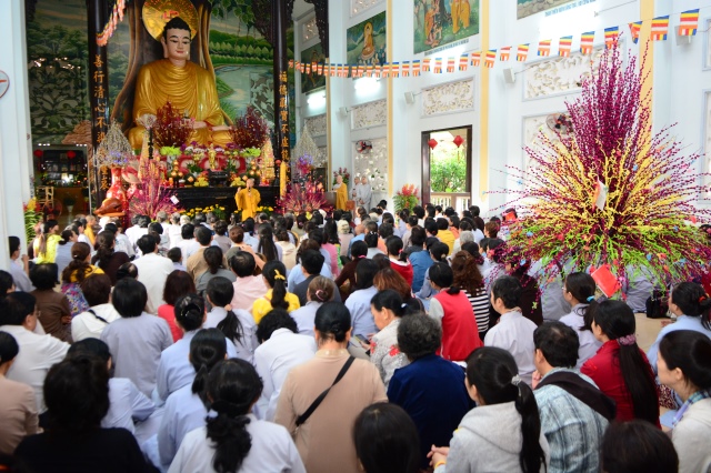 Chùa Giác Ngộ: Hơn 1000 Phật tử hành hương thập tự đầu năm Ất Mùi