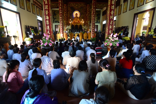 Chùa Giác Ngộ: Hơn 1000 Phật tử hành hương thập tự đầu năm Ất Mùi