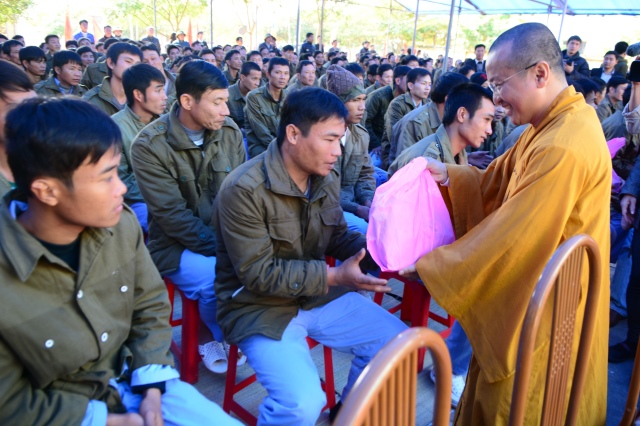 Quỹ Đạo Phật Ngày Nay: Chương trình &#039;Qùa Tết yêu thương&#039; đợt 2 tại Thanh Hóa