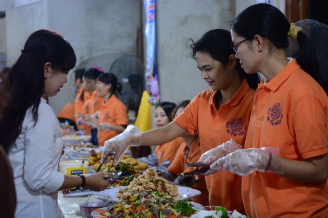 Chùa Giác Ngộ tổ chức tiệc chay gây quỹ xây dựng giai đoạn 3