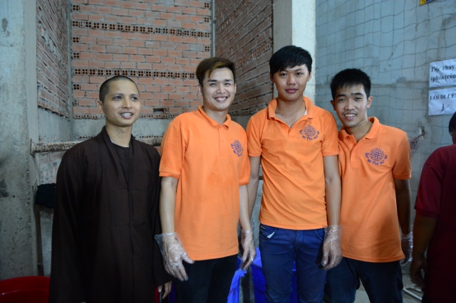 Chùa Giác Ngộ tổ chức tiệc chay gây quỹ xây dựng giai đoạn 3