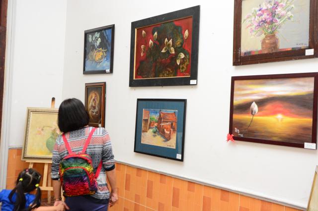 Quỹ Đạo Phật Ngày Nay: Triển lãm tranh gây quỹ từ thiện
