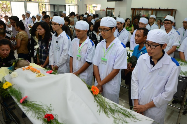 Xúc động lễ tri ân những người đã hiến xác cho khoa học