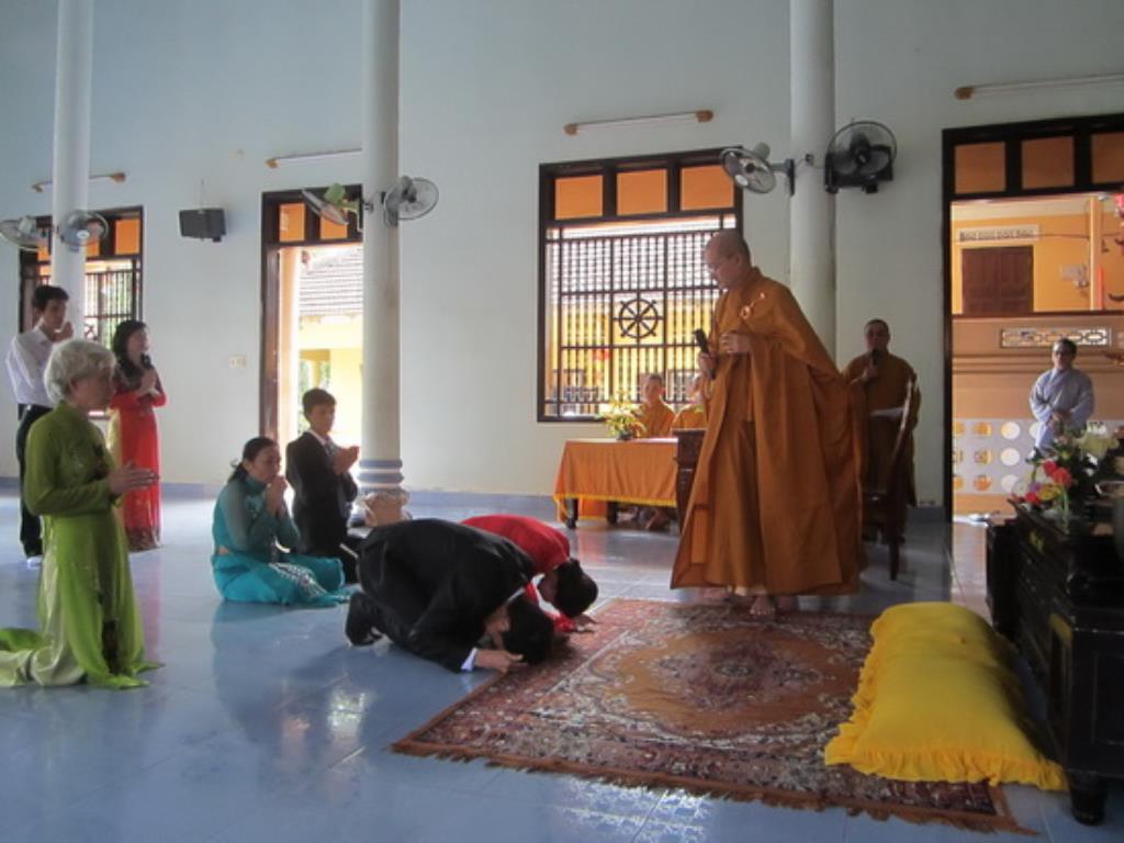 Lễ hằng thuận tại chùa Đức Hòa