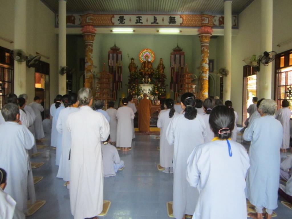 Khóa tu Bát quan trai đầu năm tại chùa Đức Hòa