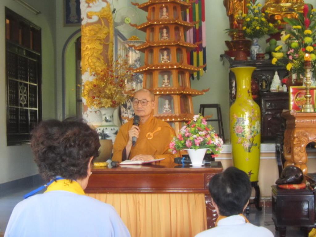 Khóa tu Bát quan trai đầu năm tại chùa Đức Hòa