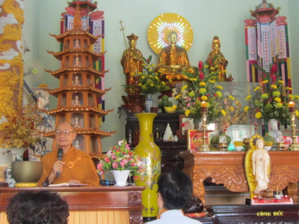 Khóa tu Bát quan trai đầu năm tại chùa Đức Hòa