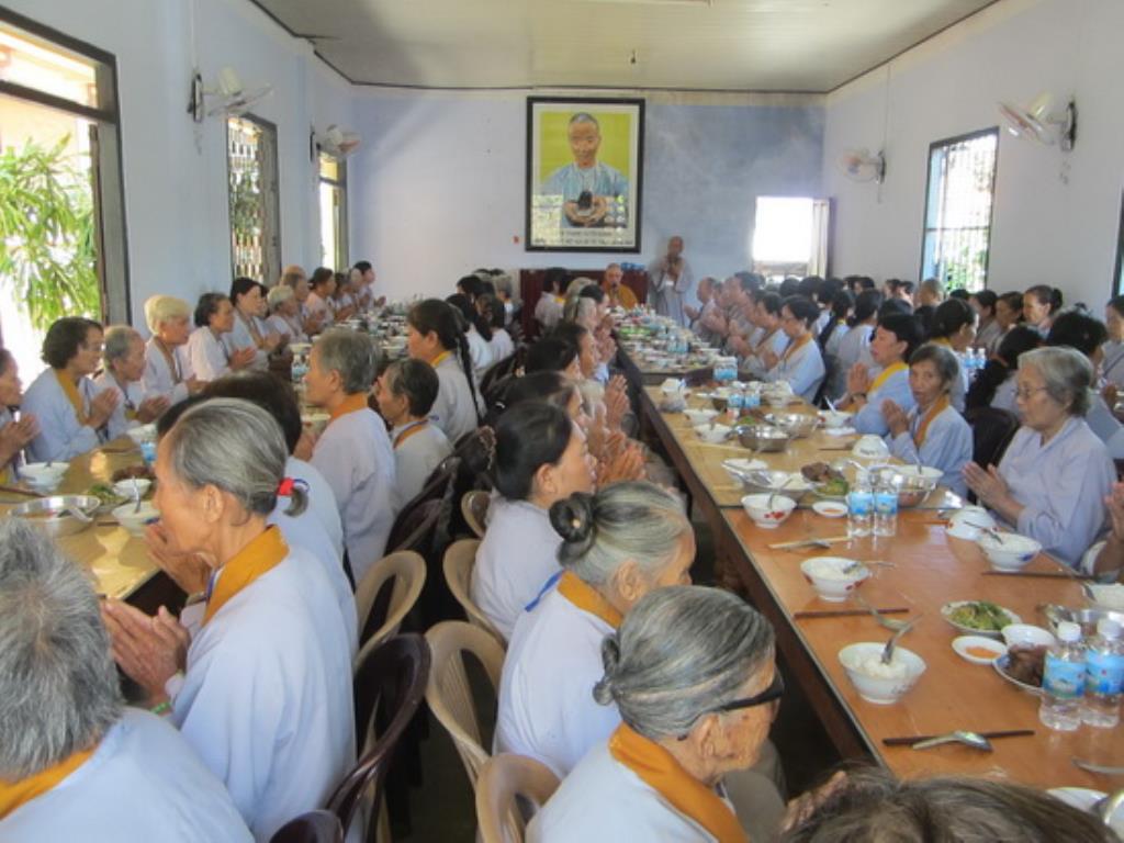 Khóa tu Bát quan trai đầu năm tại chùa Đức Hòa