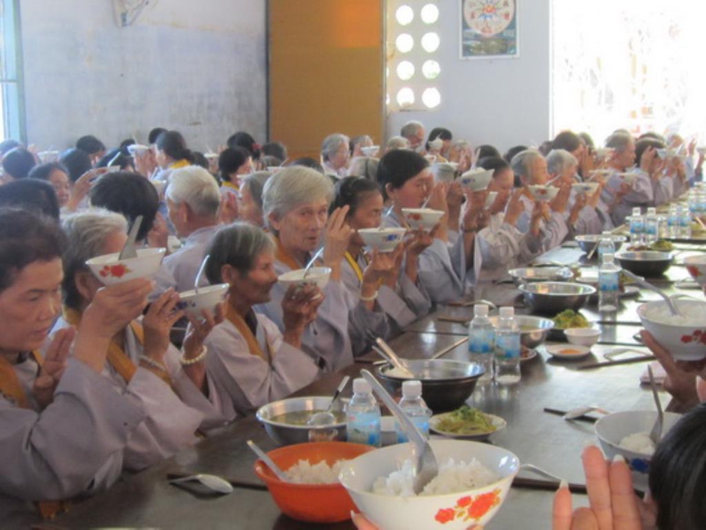 Khóa tu Bát quan trai đầu năm tại chùa Đức Hòa