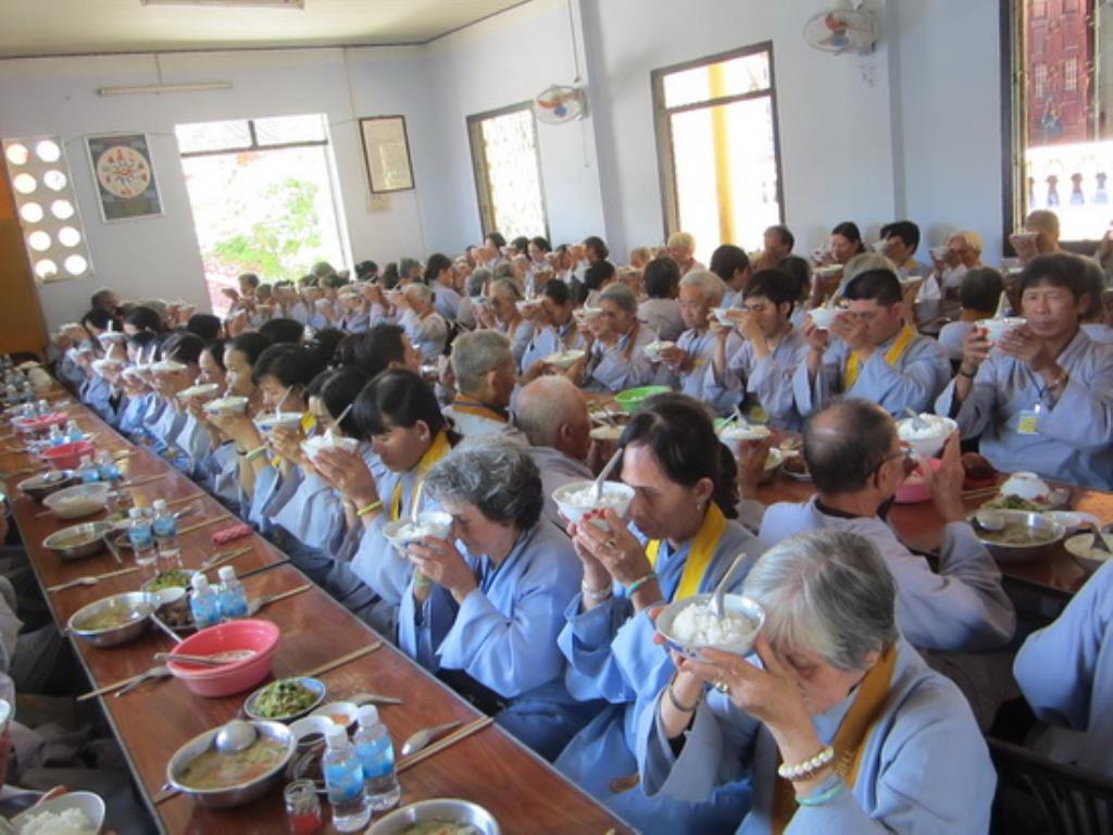 Khóa tu Bát quan trai đầu năm tại chùa Đức Hòa