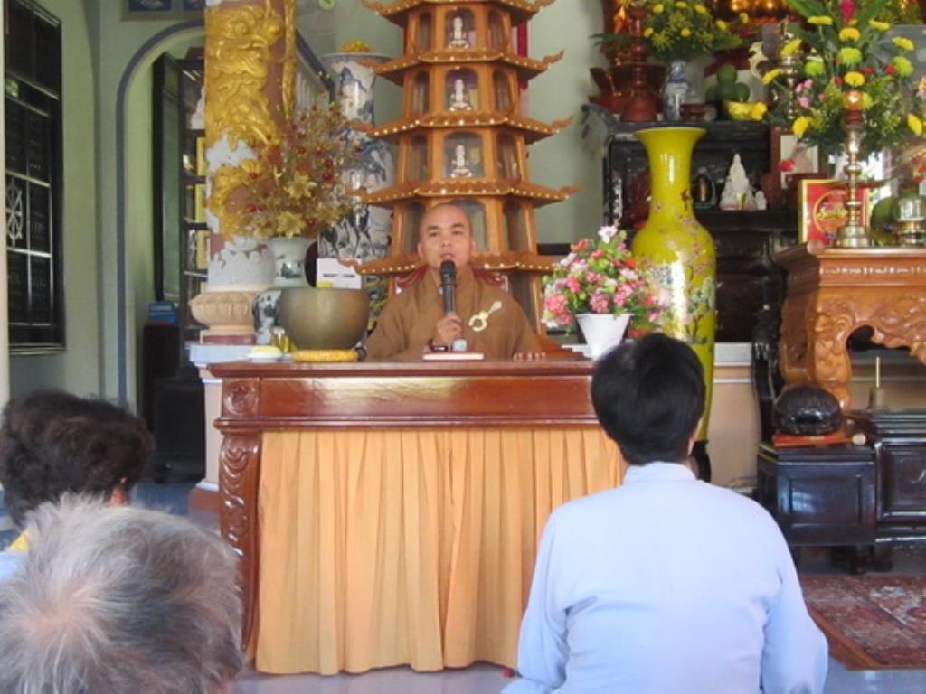 Khóa tu Bát quan trai đầu năm tại chùa Đức Hòa