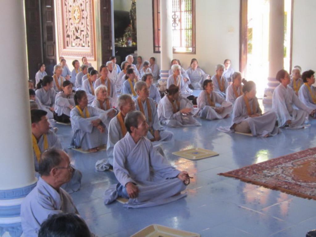 Khóa tu Bát quan trai đầu năm tại chùa Đức Hòa