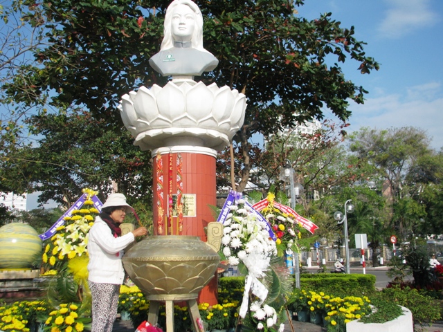 Khánh Hòa: Tưởng niệm 50 năm Thánh Tử đạo Nữ Huynh trưởng- Nguyên Thường – Đào Thị Yến Phi vị pháp thiêu thân (1965-2015)