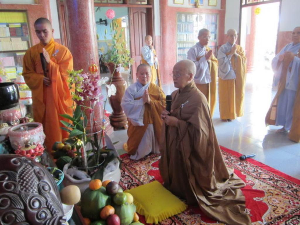 Lễ  húy kỵ lần thứ 16 cố ni sư Thích nữ  Như Tín (1940-1999)