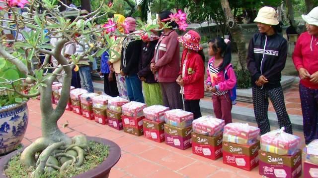 Phật giáo Khánh Hòa làm từ thiện năm 2014 trên 7 tỷ đồng
