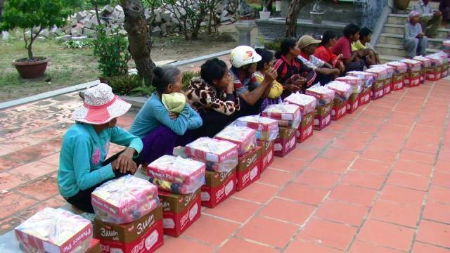 Phật giáo Khánh Hòa làm từ thiện năm 2014 trên 7 tỷ đồng