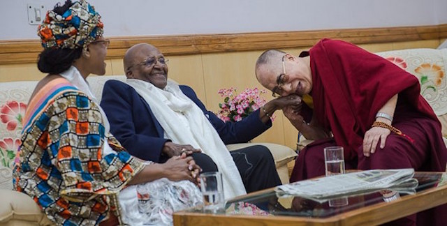 Ấn Độ Chùm ảnh Đức Đạt Lai Lạt Ma đón Tổng giám mục Nam Phi Desmond Tutu