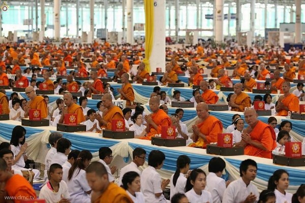 Thái Lan: Chùm ảnh Thiền viện Dhammakaya tổ chức thi Nghiên cứu Kinh tạng Pali cho các chùa toàn quốc