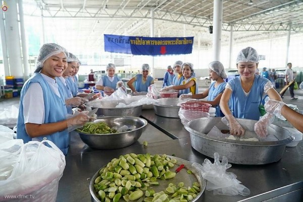 Thái Lan: Chùm ảnh Thiền viện Dhammakaya tổ chức thi Nghiên cứu Kinh tạng Pali cho các chùa toàn quốc