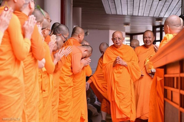 Đức Quốc: Chùm ảnh Lễ Loknimit Okpattsima tại chùa  Wat Phra Dhammakaya, bang Bavaria