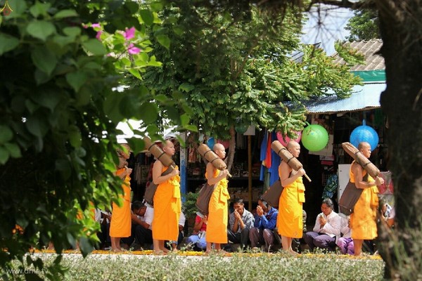 Thái Lan: Chùm ảnh Lễ cung nghinh Xá lợi và đón rước tại ngôi Cổ tự Wat Chedi Luang