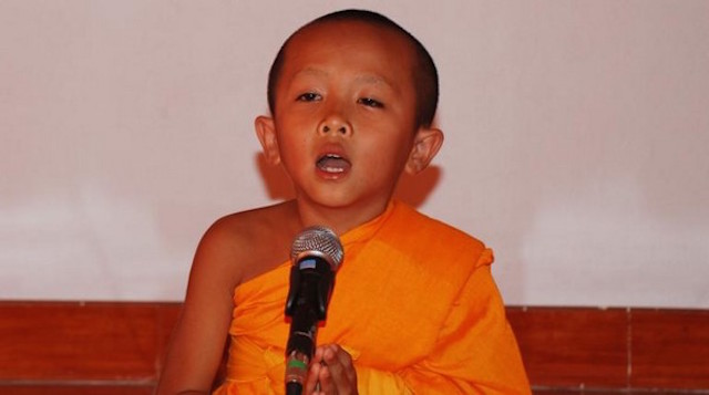 Thái Lan Chú tiểu 8 tuổi thuộc lòng Tứ Diệu Đế